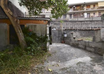 Casa all\'aperto - Casa indipendente Vicolo Casutto
 
12, Catania - foto 8