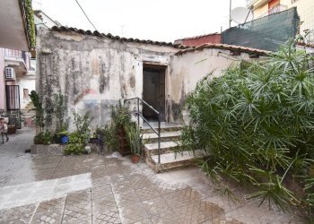 Casa all\'aperto - Casa indipendente Vicolo Casutto
 
12, Catania - foto 29