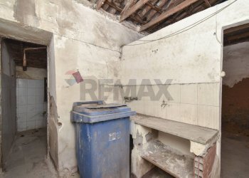 Lavanderia - Casa indipendente Vicolo Casutto
 
12, Catania - foto 33