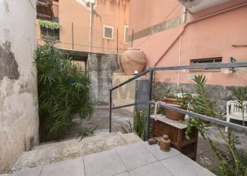 Edificio all\'aperto - Casa indipendente Vicolo Casutto
 
12, Catania - foto 43