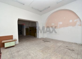 Stanza vuota - Negozio Via Galermo
64, Catania - foto 10