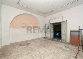 Stanza vuota - Negozio Via Galermo
64, Catania - foto 13
