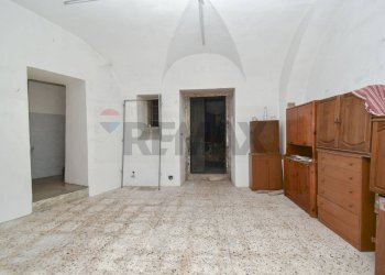 Stanza vuota - Negozio Via Galermo
64, Catania - foto 15