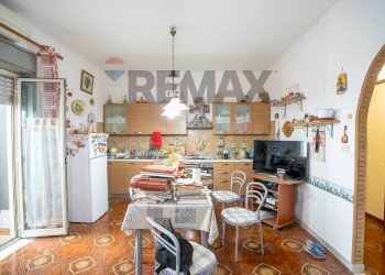 Cucina - Trilocale Via Delle Robinie
 
4, Catania - foto 3