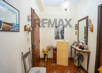 Hall / corridoio - Trilocale Via Delle Robinie
 
4, Catania - foto 6