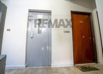 Hall / corridoio - Trilocale Via Delle Robinie
 
4, Catania - foto 11