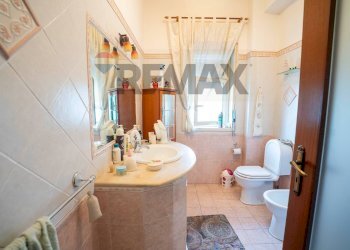 Bagno - Trilocale Via Delle Robinie
 
4, Catania - foto 14