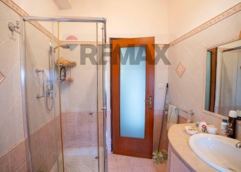 Bagno - Trilocale Via Delle Robinie
 
4, Catania - foto 15