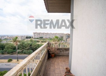 Balcone - Trilocale Via Delle Robinie
 
4, Catania - foto 33