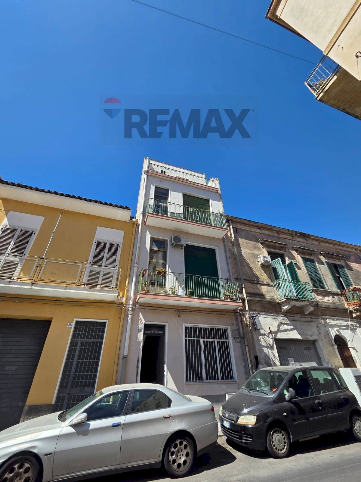 Edificio all\'aperto - Appartamento Via Galati
 
35, Catania - foto 1