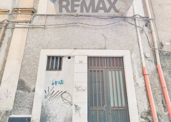 Edificio all\'aperto - Casa indipendente VIA MAENZA
 
14, Paterno - foto 3