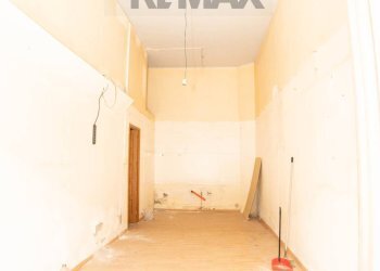 Stanza vuota - Casa indipendente VIA MAENZA
 
14, Paterno - foto 4