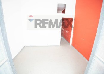 Stanza vuota - Casa indipendente VIA MAENZA
 
14, Paterno - foto 6