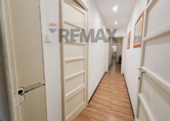 Hall / corridoio - Casa indipendente VIA MAENZA
 
14, Paterno - foto 52
