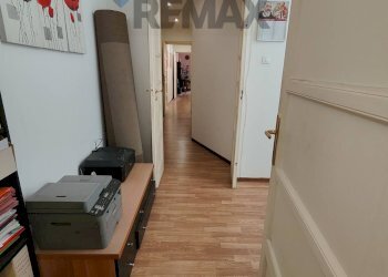 Hall / corridoio - Casa indipendente VIA MAENZA
 
14, Paterno - foto 57