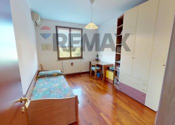 Camera / camera da letto - Villa a Schiera Via Padova
25, Gessate - foto 15