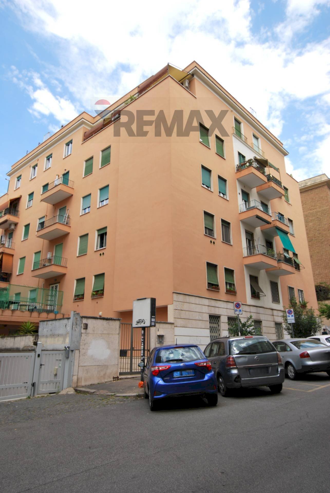 Edificio all\'aperto - Quadrilocale via squarcialupo
3, Roma - foto 2