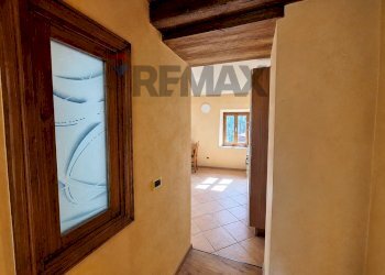 Hall / corridoio - Four-room apartment Loro Ciuffenna - photo 8