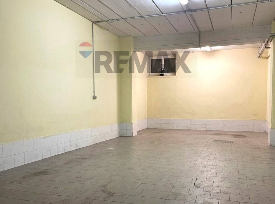 Stanza vuota - Box Via Dei Prati Fiscali
239D, Roma - photo 3