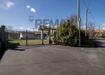 Terrazza - Casa indipendente Località  grangia pol
 
9, Robassomero - foto 9