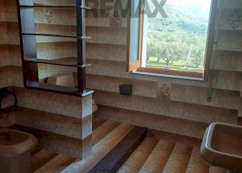 Scale - Independent house vittorio veneto
 
76, Moio Alcantara - photo 12