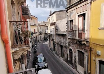 Edificio all\'aperto - Bilocale VIA GARIBALDI
152, Paterno - foto 9