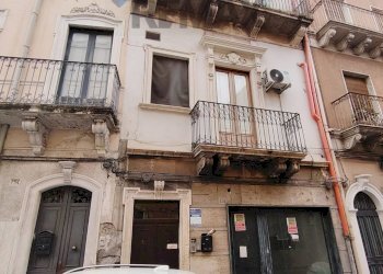 Edificio all\'aperto - Bilocale VIA GARIBALDI
152, Paterno - foto 26