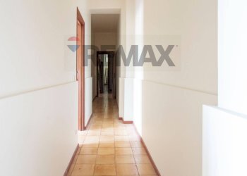 Hall / corridoio - Three-room apartment Via Della Felce
 
15, Catania - photo 4