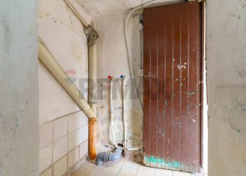 Bagno - Bilocale Via Pietro Novelli
 
37, Catania - foto 18