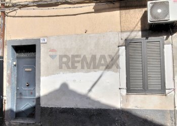 Edificio all\'aperto - Bilocale Via Delle Calcare
 
170, Catania - foto 2
