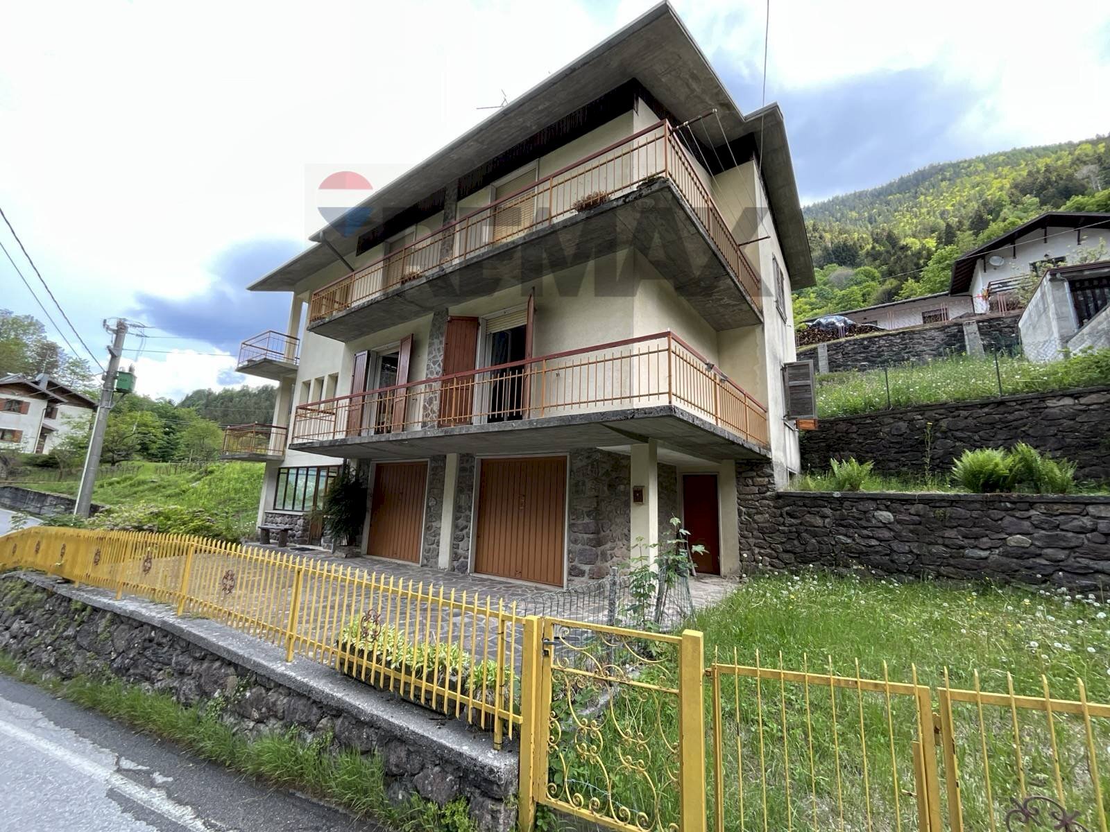 Casa all\'aperto - Stable - Palace Via Capovalle
17, Roncobello - photo 3