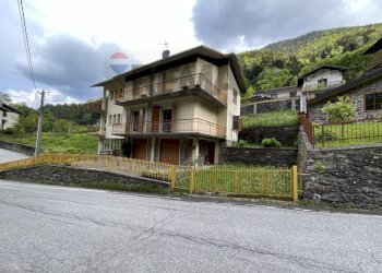Casa all\'aperto - Stable - Palace Via Capovalle
17, Roncobello - photo 1
