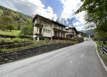 Casa all\'aperto - Stable - Palace Via Capovalle
17, Roncobello - photo 2
