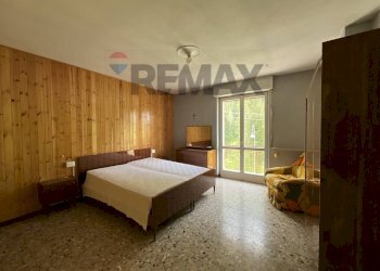 Camera / camera da letto - Stable - Palace Via Capovalle
17, Roncobello - photo 12