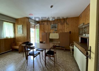 Sala da pranzo - Stable - Palace Via Capovalle
17, Roncobello - photo 17