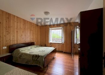 Camera / camera da letto - Stable - Palace Via Capovalle
17, Roncobello - photo 20