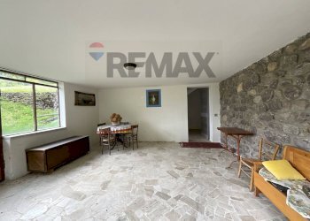 Soggiorno - Stable - Palace Via Capovalle
17, Roncobello - photo 24