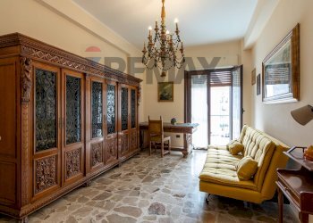 Soggiorno - Appartamento Via Rosario Gagliardi
 
32, Siracusa - foto 5