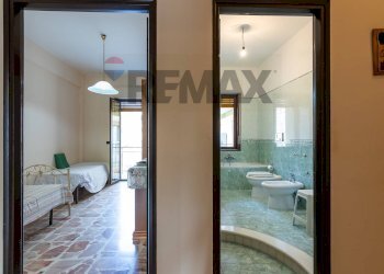 Bagno - Appartamento Via Rosario Gagliardi
 
32, Siracusa - foto 18
