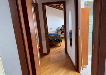 Hall / corridoio - Trilocale Via Contradello
8, Curno - foto 13