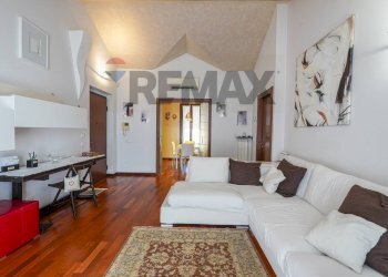 Sala da pranzo - Three-room apartment via Silvio Pellico
 
52, Bernareggio - photo 3