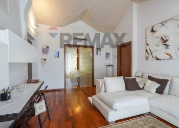 Soggiorno - Three-room apartment via Silvio Pellico
 
52, Bernareggio - photo 4