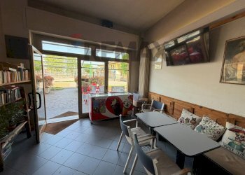 Sala da pranzo - Attività Commerciale via Ghidini
13, Ghisalba - foto 16