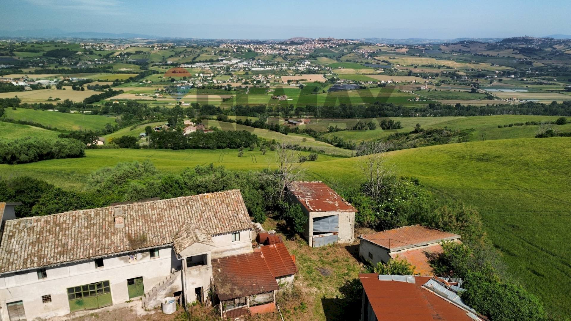 Vista delle montagne - Rustic Via Contrada Bore Di Tenna
 
48, Fermo - photo 1