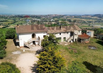 Casa all\'aperto - Rustic Contrada Bore Di Tenna
50, Fermo - photo 1