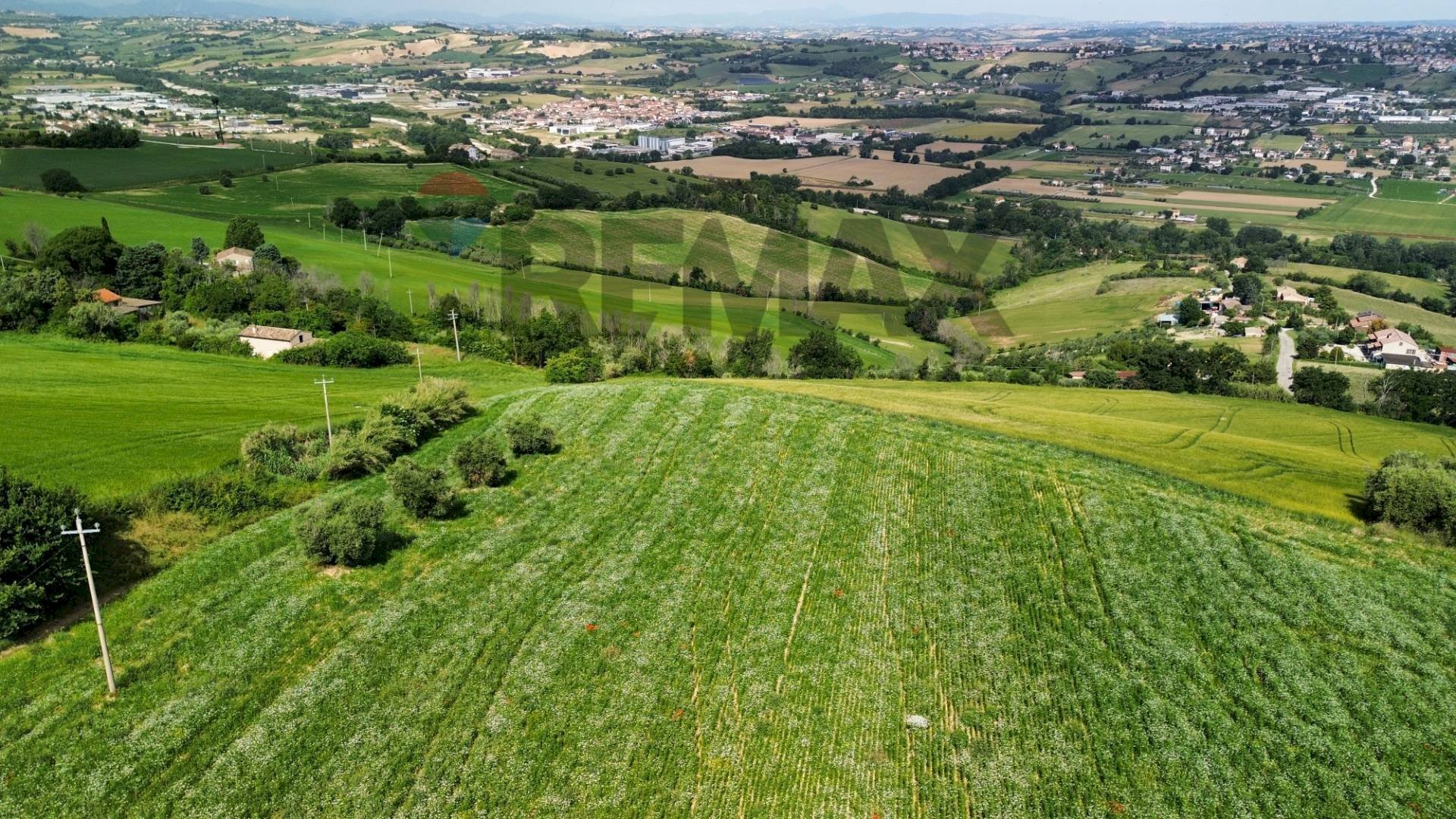 Vista delle montagne - Terreno edificabile Contrada Bore Di Tenna
 
SNC, Fermo - foto 1