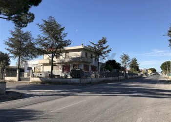 Edificio all\'aperto - Capannone Falconara Marittima - foto 7