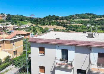 Vista - Quadrilocale Via Giovanni Gervasoni
 
16, Ancona - foto 28