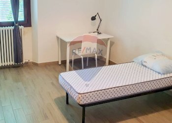 Camera / camera da letto - Two-room apartment via Porta Pertusi
 
20, Pavia - photo 6