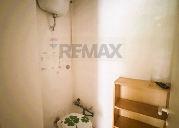 Bagno - Commercial Premises Via Isole Del Capo Verde
212, Roma - photo 13